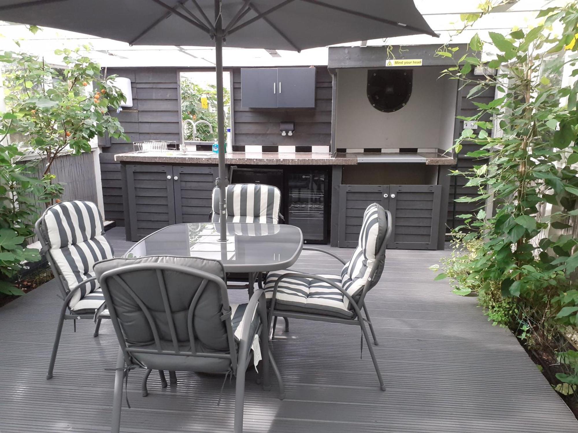 The Treehouse By Airlie Apartment Nairn Bagian luar foto